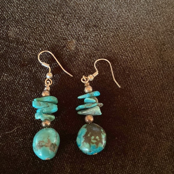 Navajo dangling Natural turquoise nugget - Picture 4 of 6